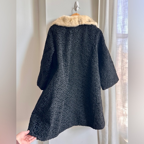 Vintage Black Persian Lamb Karakul Astrakhan Fur Coat With Cream Mink Collar, L - Picture 2 of 13